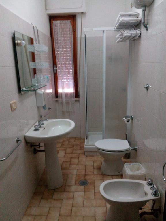 Hotel Lea Grosseto Zimmer foto